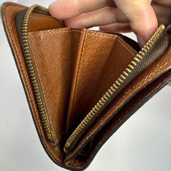 Louis Vuitton Monogram Bifold Compact Wallet w/ Zip Around Coin Compartment - Picture 14 of 14
